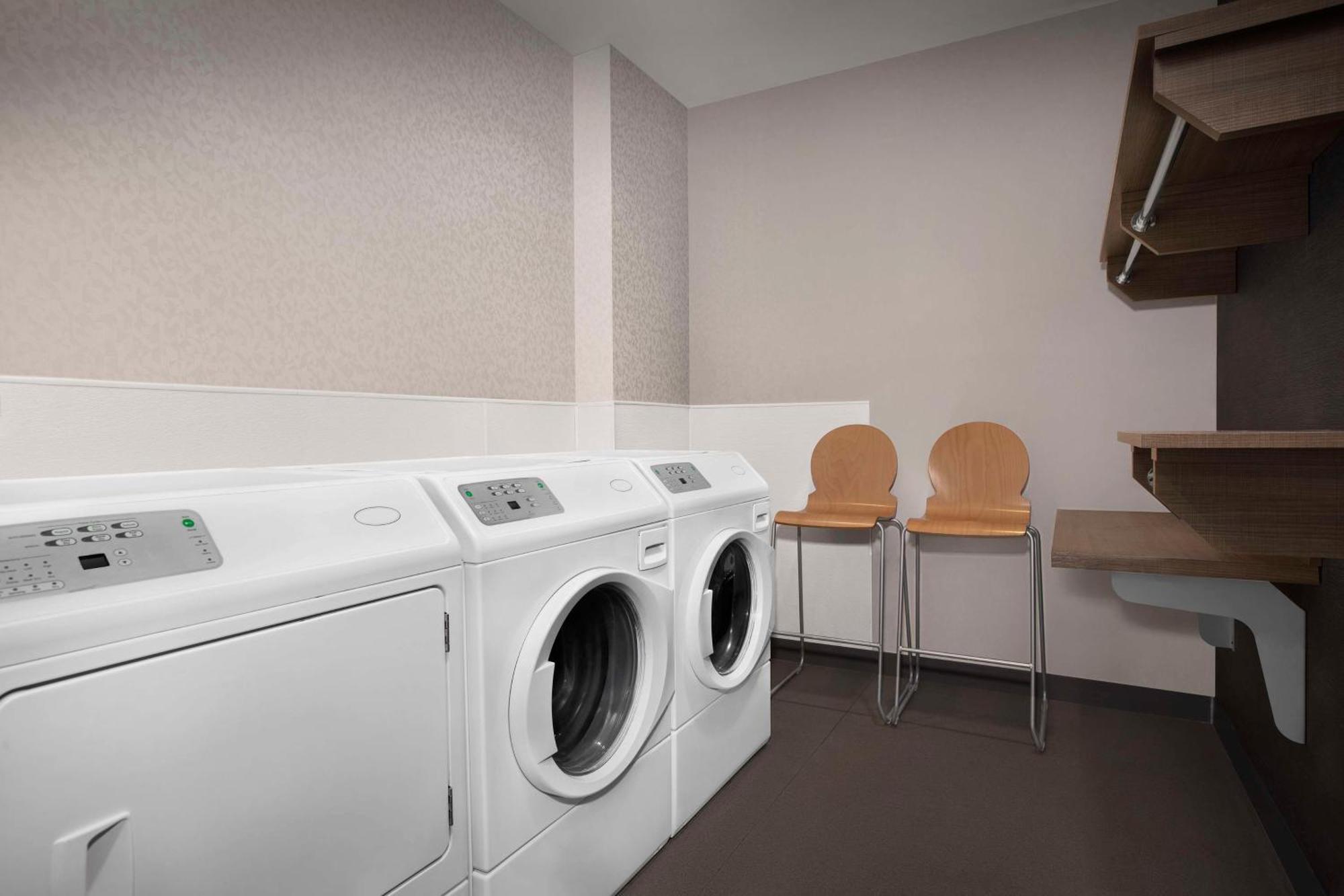 Home2 Suites By Hilton Eugene Downtown University Area Buitenkant foto